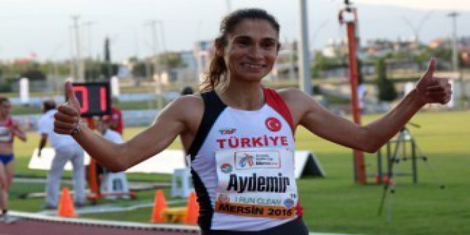 Esma Aydemir, Tayvan’da yapılan ‘Universiade 2017’de iki gümüş madalya kazandı.