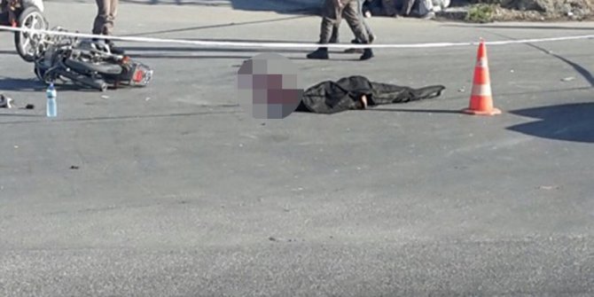 Motosiklet kavşakta servis minibüsüne çarptı: 1 ölü