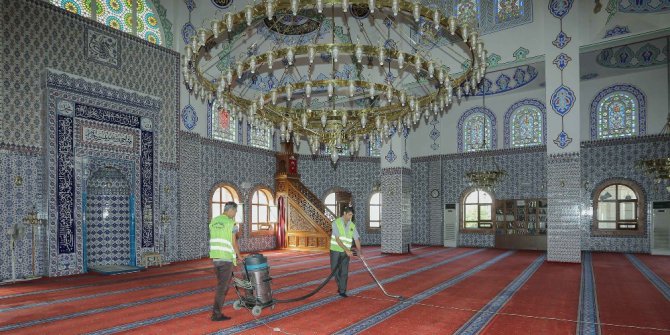 Yenimahalle’de bayram temizliği sürüyor