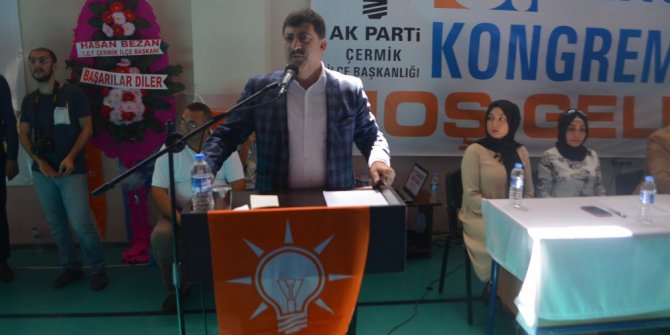 AK Parti ilçe kongrelerini sürdürüyor