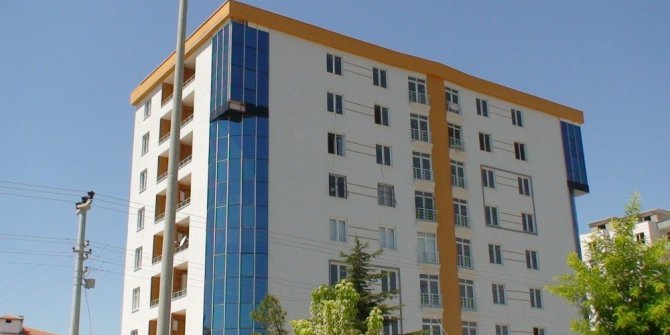 Asansör boşluğuna düşen işçi hayatını kaybetti