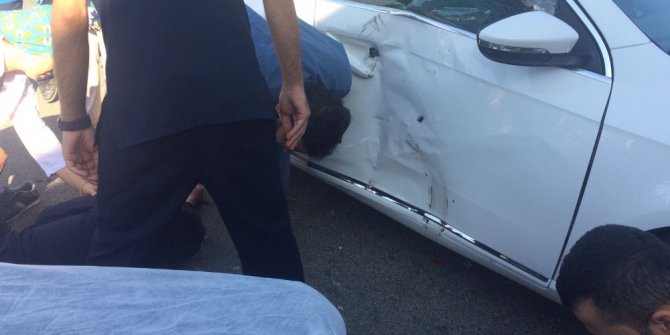 Otomobille motosiklet çarpıştı: 2 yaralı