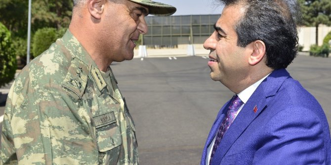 Vali Güzeloğlu’ndan 7. Kolordu Komutanlığı’na atanan Yayla’ya hayırlı olsun ziyareti