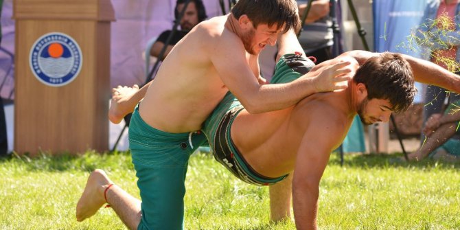 Karakucak Güreşleri Silifke’nin Mara yaylasında devam etti