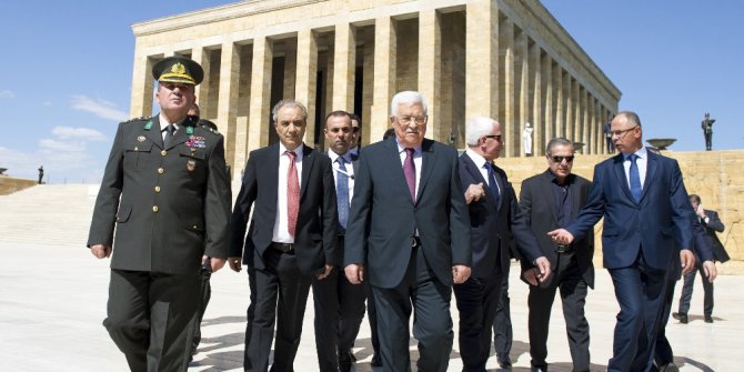Filistin Devlet Başkanı Abbas, Anıtkabir’i ziyaret etti