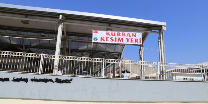 Kurban kesim yerleri hizmete hazır