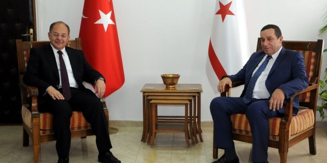 Başbakan Yardımcısı Akdağ, KKTC Maliye Bakanı Denktaş ile görüştü