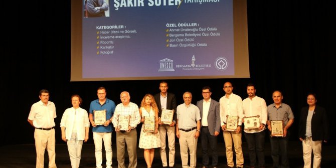 Bergama’daki gazetecilik yarışmasında ödüller sahiplerini buldu