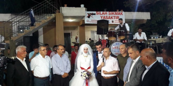 Düğünlerde "Eylem" yasağı