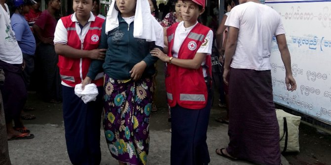 Arakan’da katliam sürüyor