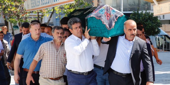 Başkan Karadeniz’in annesi son yolculuğuna uğurlandı