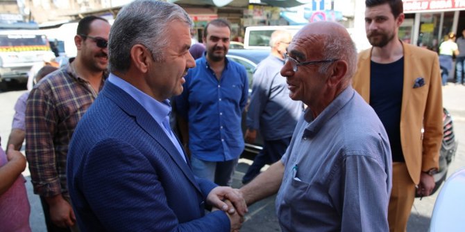 Başkan Çelik Camii Kebir esnafını ziyaret etti