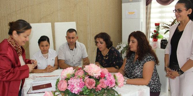 Sosyal Medyada Tanışıp Dünya Evine Girdiler