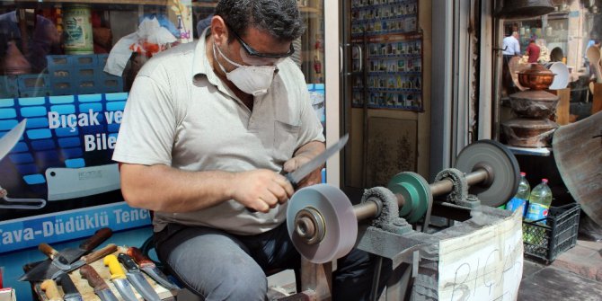 Bıçak bileme ustalarının Kurban Bayramı mesaisi