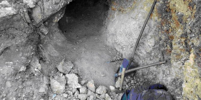 Kaçak kazı ekibi suçüstü yakalandı