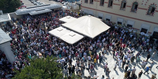 Vatan Şaşmaz’ın cenaze töreni havadan görüntülendi