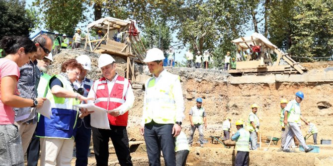 Başkan Topbaş, Beşiktaş’ta bulunan tarihi kalıntılarla ilgili konuştu