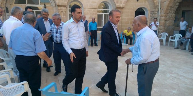 AK Parti İl Başkanı Dündar, Süryanilerle bir araya geldi