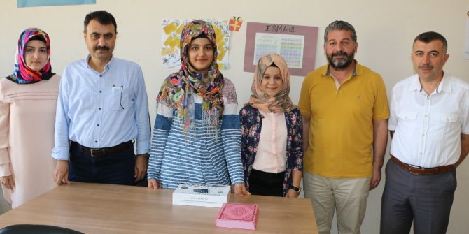 Büyükşehir başarılı kursiyeri ödüllendirdi