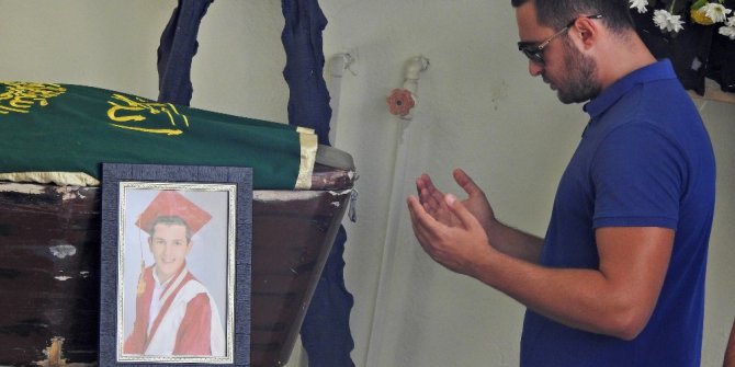 19 yaşında kazada ölmüştü, gözyaşlarıyla defnedildi