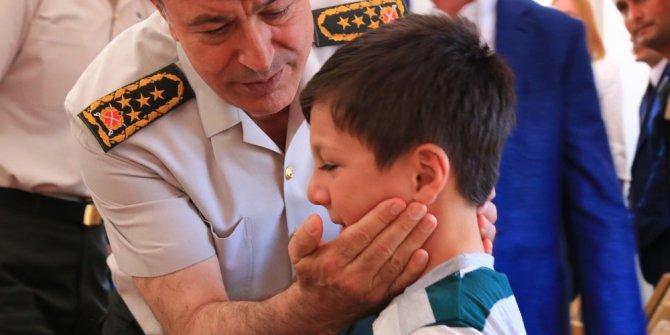 Orgeneral Akar: “En son terörist etkisiz hale getirilinceye kadar bu mücadele devam edecek”