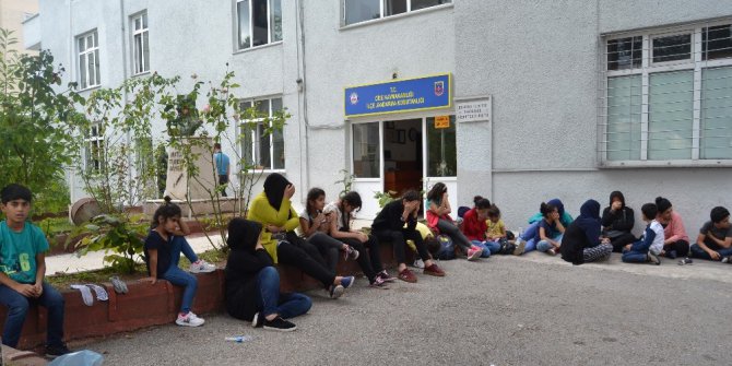 Deniz yoluyla Romanya’ya gitmek isteyen 250 kaçak göçmen yakalandı