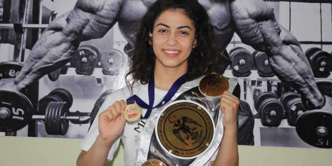 Hataylı İrem şampiyonluğa doymuyor