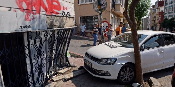 Fren yerine gaza bastı, kıl payıyla faciadan dönüldü