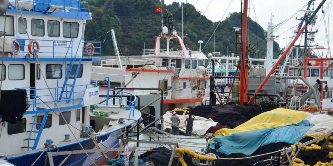 Balıkçılar “Vira Bismillah” demek için gün sayıyor