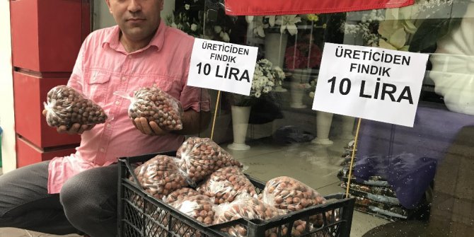 Fındık kaldırım kenarında 10 lira
