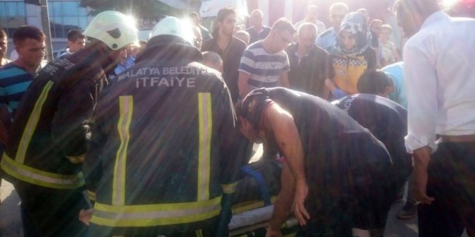 Sanayi kavşağında zincirleme kaza: 5 yaralı