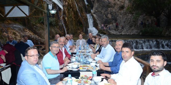 Eski bakanlar Darende’de