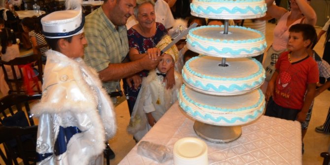 16 çocuk için toplu sünnet töreni