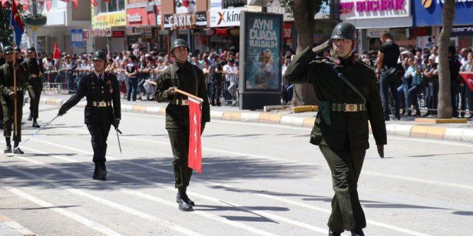 Van ve ilçelerinde 30 Ağustos Zafer Bayramı kutlamaları