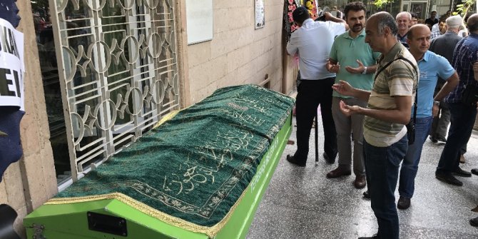 Havuzda boğulan Atakan son yolculuğuna uğurlandı