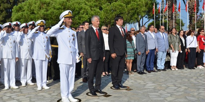 30 Ağustos coşkusu İzmir’in ilçelerini sardı