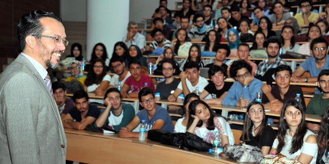 Tıp Öğrencilerine İlk Ders Rektör Bircan’dan