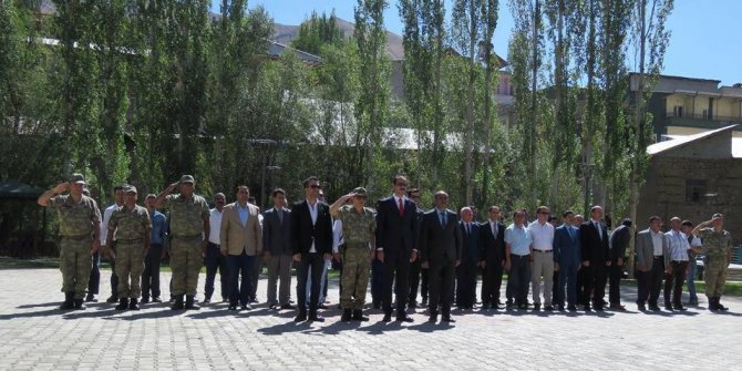 Çaldıran ve Bahçesaray ilçelerinde 30 Ağustos Zafer Bayramı kutlandı