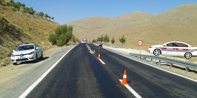 Jandarmadan maket araçlı trafik tedbiri