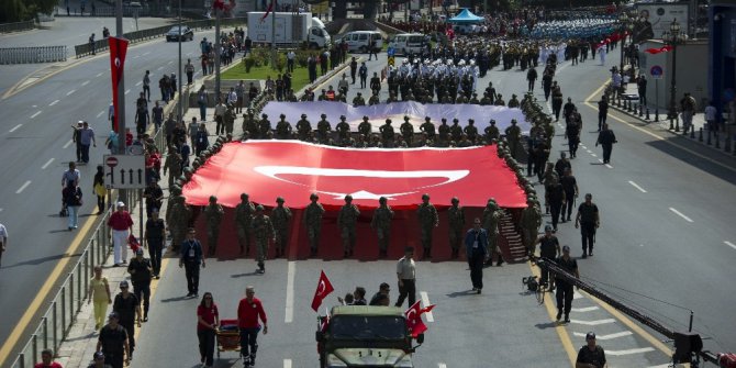 Başkent’te 30 Ağustos Zafer Bayramı dolayısıyla, geçit töreni düzenlendi