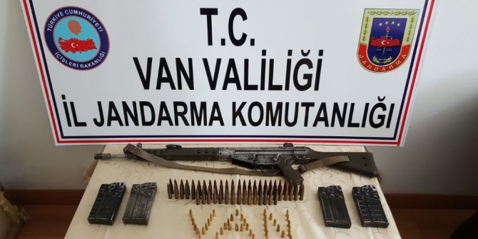 Jandarma kaçakçılara göz açtırmıyor