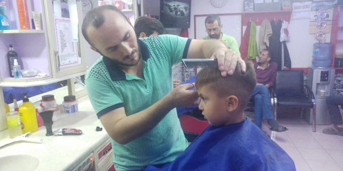 Berber ve kuaförlerde bayram mesaisi