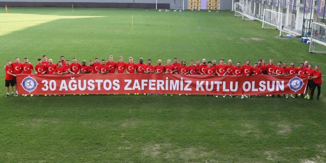 Osmanlıspor, “30 Ağustos Zafer Bayramı”nı kutladı