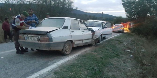 Hisarcık’ta trafik kazası: 6 yaralı