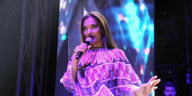 Kocaeli’nde Demet Akalın rüzgarı