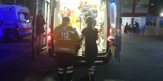 Sırtından bıçaklanan Suriyeli genç ağır yaralandı