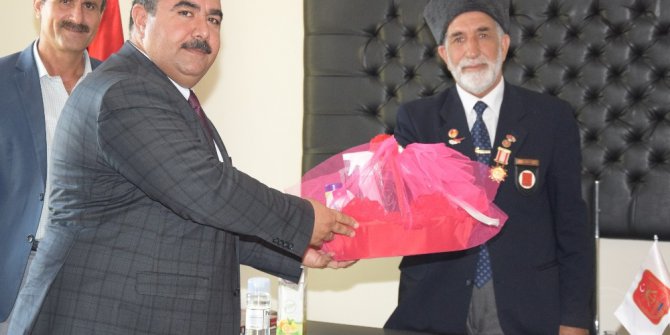 İlçe Milli Eğitim Müdürü Ateş’ten Şehit Aileleri Derneğine ziyaret