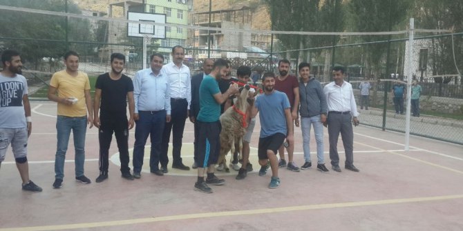 Bahçesaraylı gençlerden örnek davranış