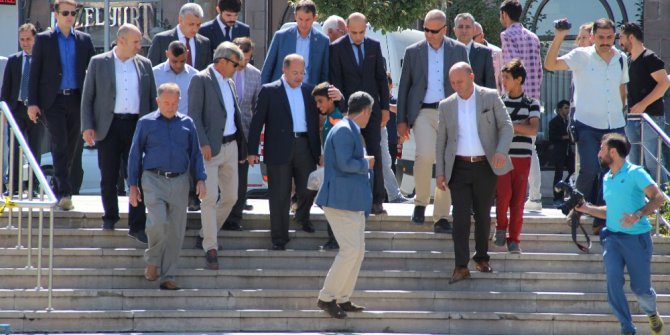 Başbakan Yardımcısı Akdağ, hemşehrileriyle bayramlaştı