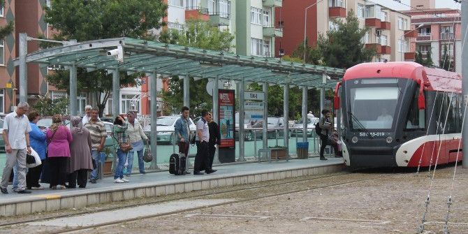 Tramvaylar Üniversite-mavi Işıklar Arasında Hizmet Verecek